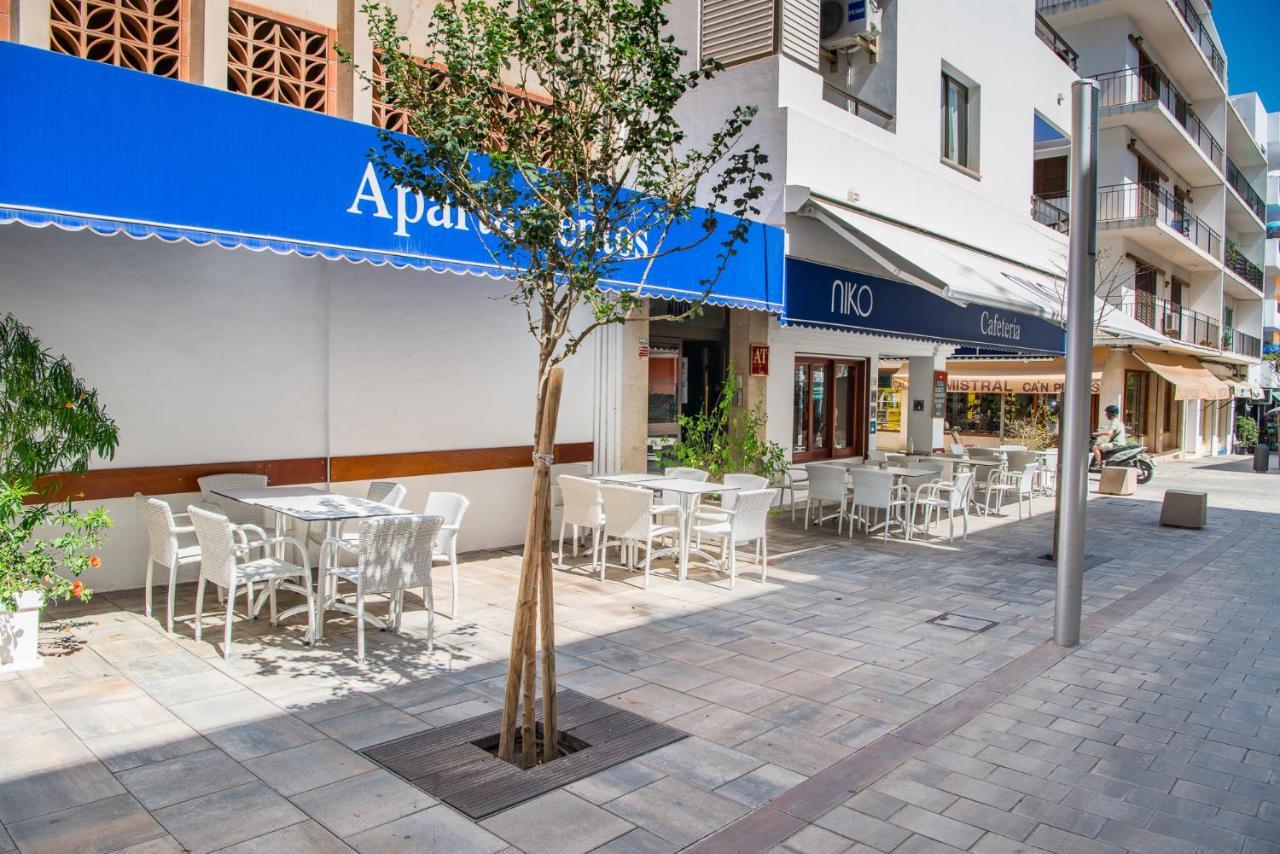 Apartments Niko Santa Eularia des Riu Kültér fotó