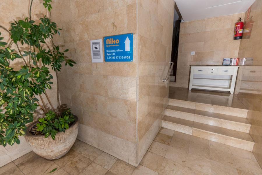 Apartments Niko Santa Eularia des Riu Kültér fotó
